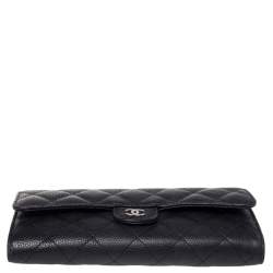 مملوكة مسبقًا Chanel Black Quilted Caviar Leather Classic Flap Wallet