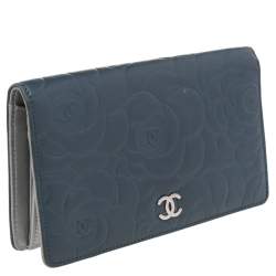 Pre Owned محفظة شانيل Lين جلد نقشة كاميليا رصاصية 