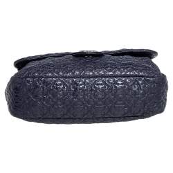 مملوكة مسبقًا حقيبة شانيل جلد لامع نقشة دلاية  د الحظ+