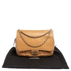 مملوكة مسبقًا Chanel Beige Quilted Leather And Leather Jumbo Easy Flap Bag