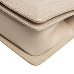 Pre Owned Chanel Beige Glazed Leather Small Boy Flap Bag