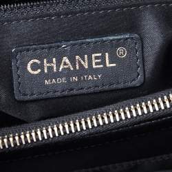 Pre Owned حقيبة يد توتس شانيل شوبينغ جلد كافيار مبطن أسود كبيرة