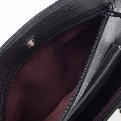 مملوكة مسبقًا Chanel Black Quilted Caviar Leather Wallet On Chain