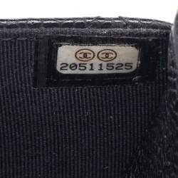 مملوكة مسبقًا Chanel Black Quilted Caviar Leather Wallet On Chain