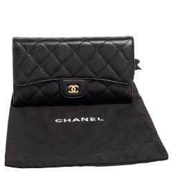 Pre Owned Chanel Black Quilted Caviar Leather Classic Flap Wallet