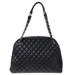 Pre Owned ح قيبة بولر شانيل جست مادموزيل جلد كافيار مبطن أسود متوسطة