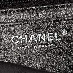 مملوكة مسبقًا Chanel Metallic Grey Quilted Leather Maxi Classic Single Flap Bag