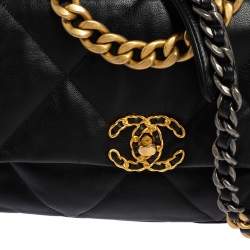 Pre Owned Chanel Black Quilted Leather Small 19 Flap Bag