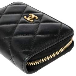 مملوكة مسبقًا Chanel Black Quilted Leather Zipped Coin Pouch