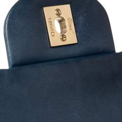 مملوكة مسبقًا Chanel Blue Quilted Lambskin Leather Jumbo Classic Single Flap Bag