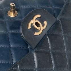 مملوكة مسبقًا Chanel Blue Quilted Lambskin Leather Jumbo Classic Single Flap Bag
