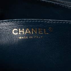 مملوكة مسبقًا Chanel Blue Quilted Lambskin Leather Jumbo Classic Single Flap Bag