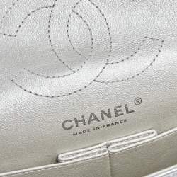 Pre Owned Chanel Silver Quilted Leather Reissue 2.55 Classic 224 Flap Bag