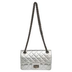 Pre Owned Chanel Silver Quilted Leather Reissue 2.55 Classic 224 Flap Bag