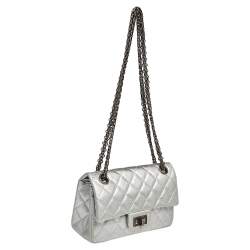 Pre Owned Chanel Silver Quilted Leather Reissue 2.55 Classic 224 Flap Bag