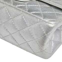Pre Owned Chanel Silver Quilted Leather Reissue 2.55 Classic 224 Flap Bag
