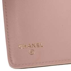 مملوكة مسبقًا محفظة كونتينيتال شانيل بوي L ين جلد كافيار أخضر مبطن