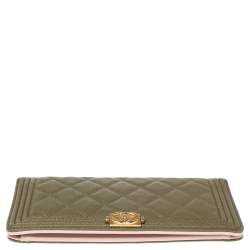 Chanel Green Quilted Caviar Leather Boy L Yen Continental Wallet