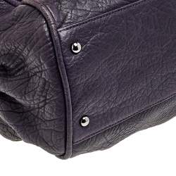 مملوكة مسبقًا حقيبة شانيل دكتزر جلد بنفسجي بطيات