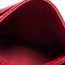Pre Owned Chanel Pink Quilted Caviar Leather Classic Card Holder