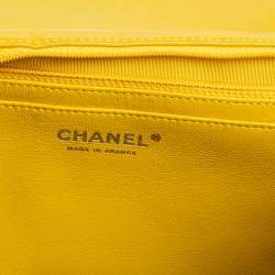 مملوكة مسبقًا Chanel Yellow Quilted Lambskin Leather Maxi Classic Single Flap Bag