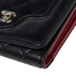 مملوكة مسبقًا محفظة شانيل فيتشوريستيك جلد خروف أسود مبطن