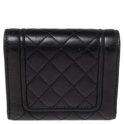 مملوكة مسبقًا محفظة شانيل فيتشوريستيك جلد خروف أسود مبطن