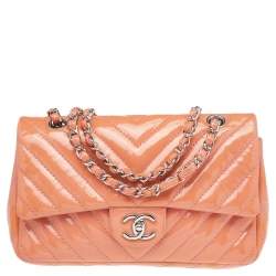 Pre Owned Chanel Pink Quilted Patent Leather Medium Classic Single Flap Bag
