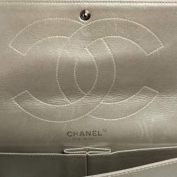 Pre Owned Chanel Silver Quilted Leather Reissue 2.55 Classic 227 Flap Bag