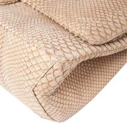 مملوكة مسبقًا  حقيبة شانيل ريشيو 2.55 كلاسيك 228 جلد ثعبان بيج بقلاب