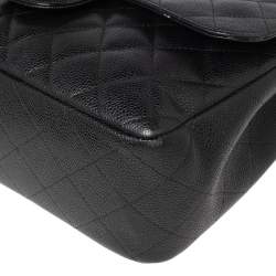 Pre Owned حقيبة شانيل جامبو كلاسيك جلد كافيار مبطن بيج بقلاب مزدوج 