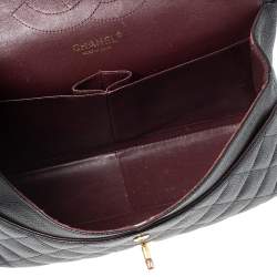 Pre Owned حقيبة شانيل جامبو كلاسيك جلد كافيار مبطن بيج بقلاب مزدوج 