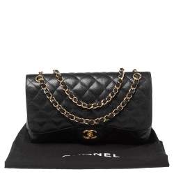 Pre Owned حقيبة شانيل جامبو كلاسيك جلد كافيار مبطن بيج بقلاب مزدوج 