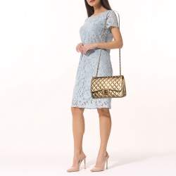 Pre Owned حقيبة شانيل كلاسيك جامبو جلد مبطن ذهبي ميتاليك بقلاب مزدوج 