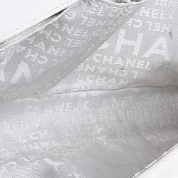 Pre Owned Chanel White Leather Knotted Flap CC Chain Shoulder Bag