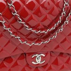 مملوكة مسبقًا حقيبة شانيل قلاب مزدوج  ماكسي كلاسيك جلد لامع مبطن أحمر