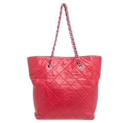 مملوكة مسبقًا حقيبة يد توتس شانيل إن ذا بيزنس نورث سوث جلد مبطن أحمر