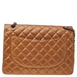 Pre Owned Chanel Metallic Beige Quilted Leather Maxi Classic Single Flap Bag