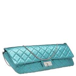 Pre Owned Chanel Metallic Blue Quilted Leather 2.55 Reissue Chain Clutch