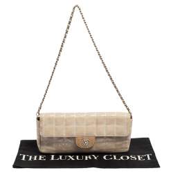 Pre Owned حقيبة شانيل فينتدج ترافيل ليغن إيست/ويست كانفاس بيج بقلاب 