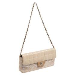 Pre Owned حقيبة شانيل فينتدج ترافيل ليغن إيست/ويست كانفاس بيج بقلاب 