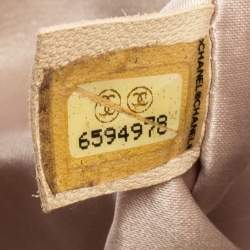 Pre Owned حقيبة شانيل فينتدج ترافيل ليغن إيست/ويست كانفاس بيج بقلاب 