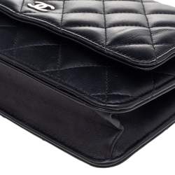 Pre Owned Chanel Black Quilted Lambskin Leather Classic Wallet on Chain