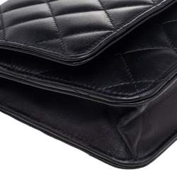Pre Owned Chanel Black Quilted Lambskin Leather Classic Wallet on Chain