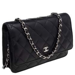 Pre Owned Chanel Black Quilted Lambskin Leather Classic Wallet on Chain