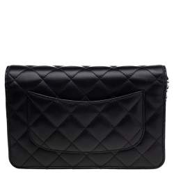 Pre Owned Chanel Black Quilted Lambskin Leather Classic Wallet on Chain