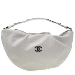 Pre Owned Chanel White Quilted Caviar Leather Outdoor Hobo