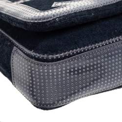 مملوكة مسبقًا Chanel Dark Blue Terry Cloth And Perforated PVC CC Shoulder Bag