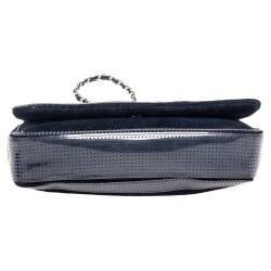 مملوكة مسبقًا Chanel Dark Blue Terry Cloth And Perforated PVC CC Shoulder Bag