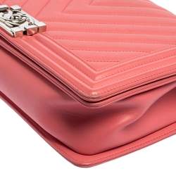 Pre Owned Chanel Pink Chevron Leather New Medium Boy Flap Bag